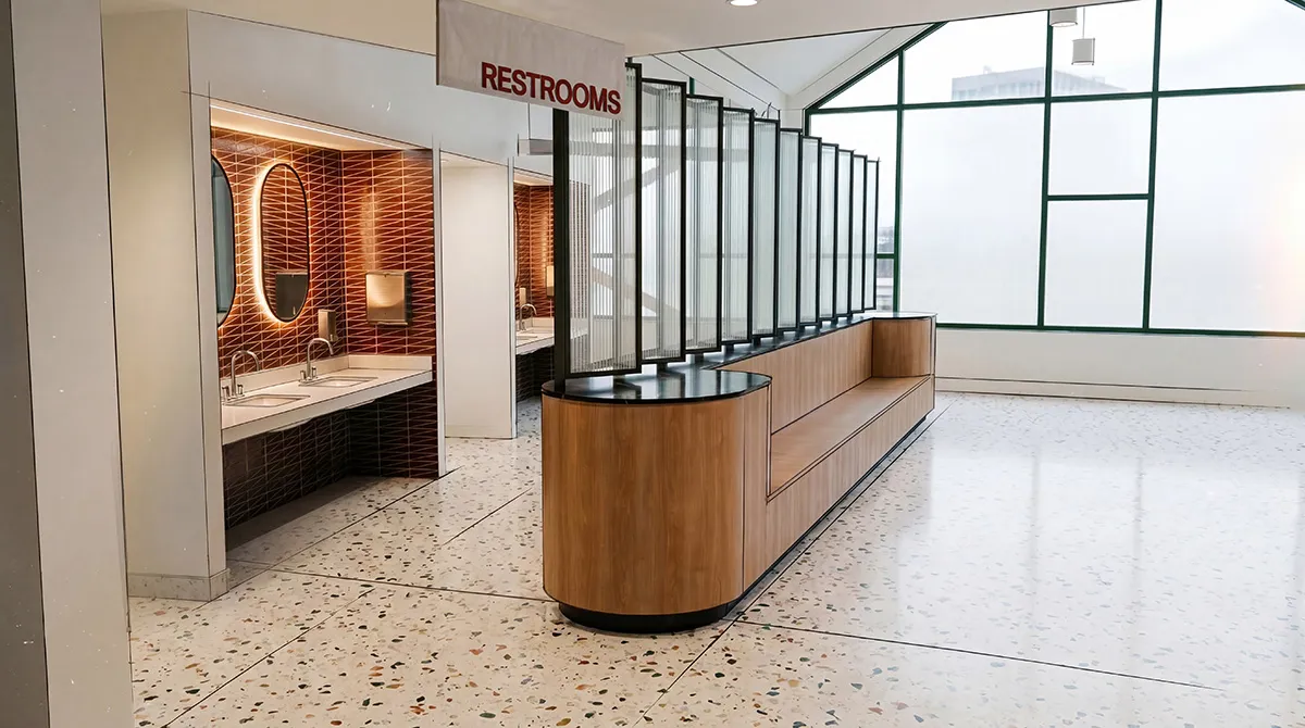 17 RESTROOMS 02 R01
